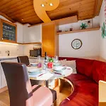 Madreit * Леоганг